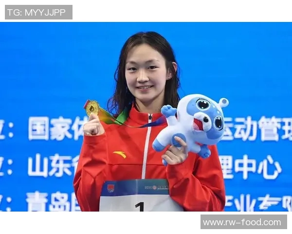 香港游泳运动员突破极限展现实力 未来潜力无限